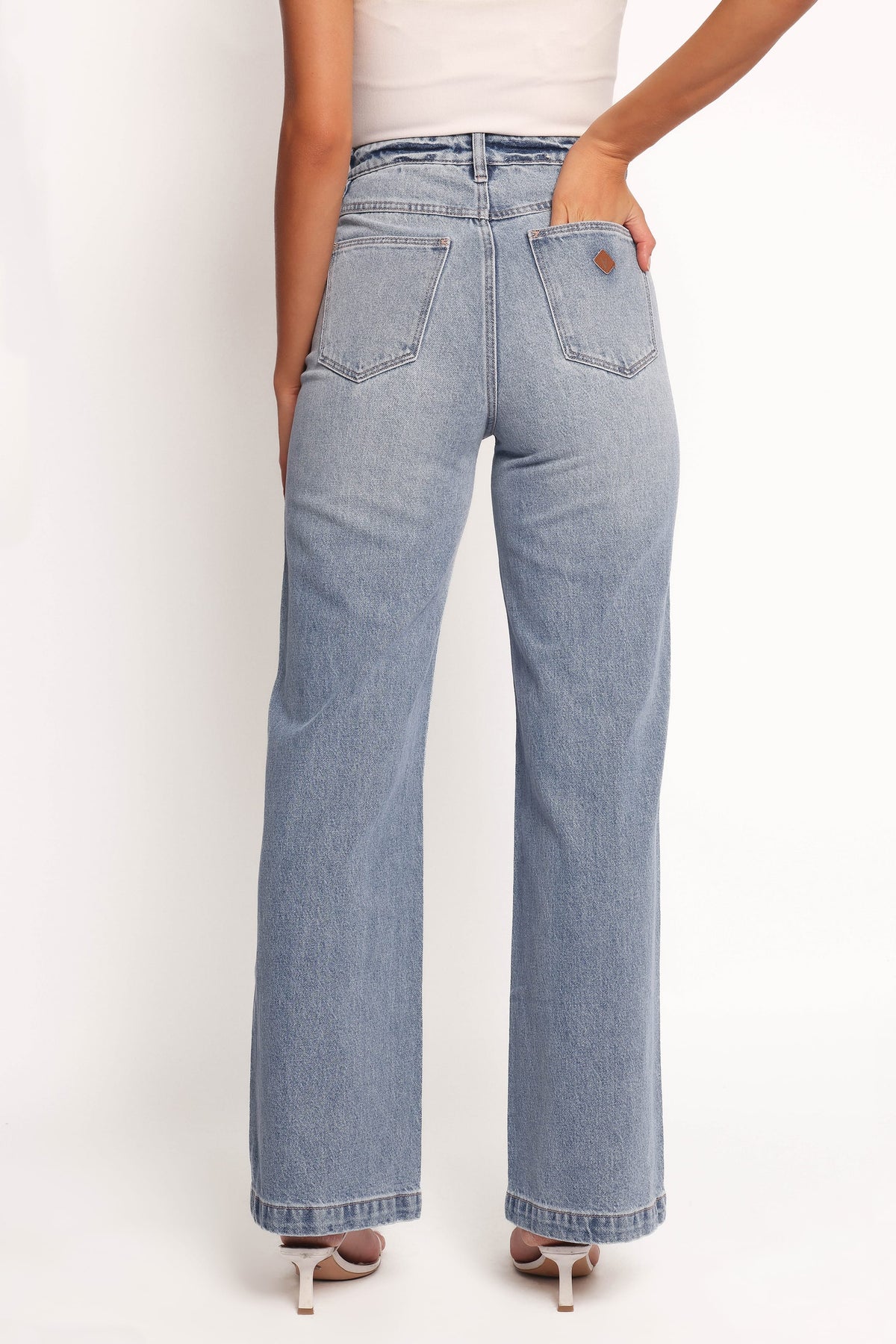 Abrand 94 High Wide Jeans - Liv